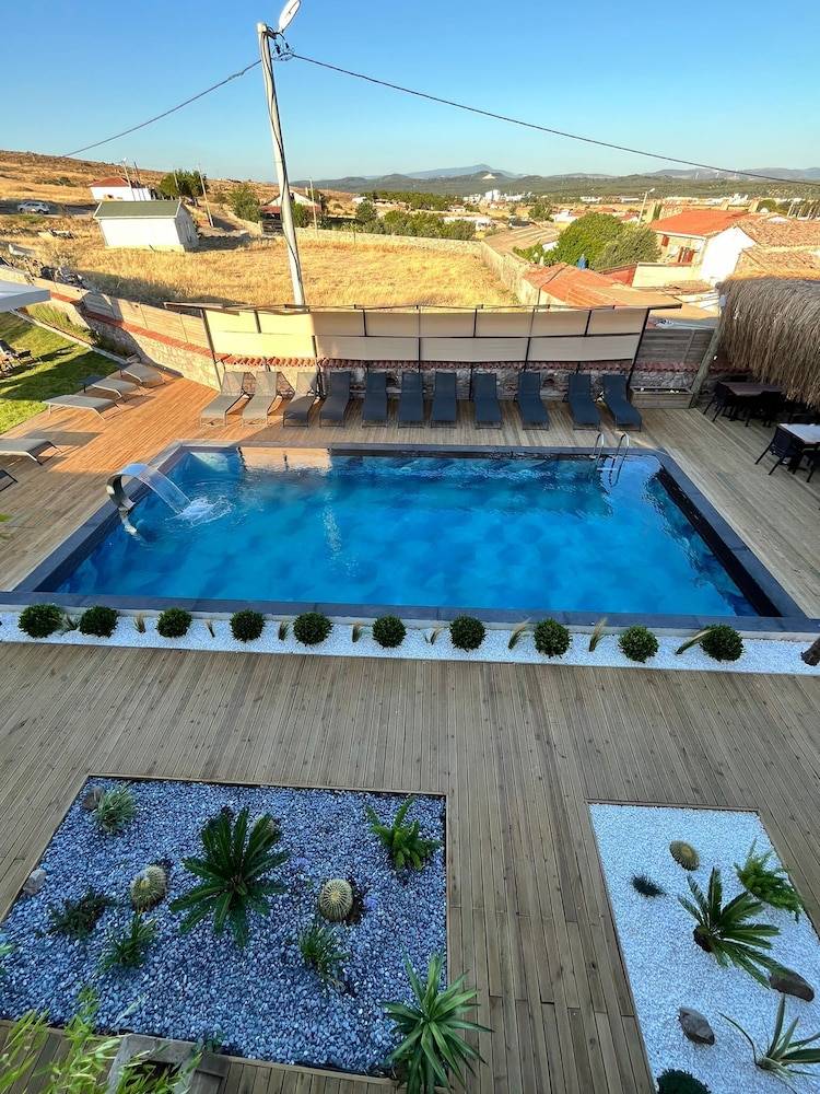 Bed & Breakfast  Ayvalık