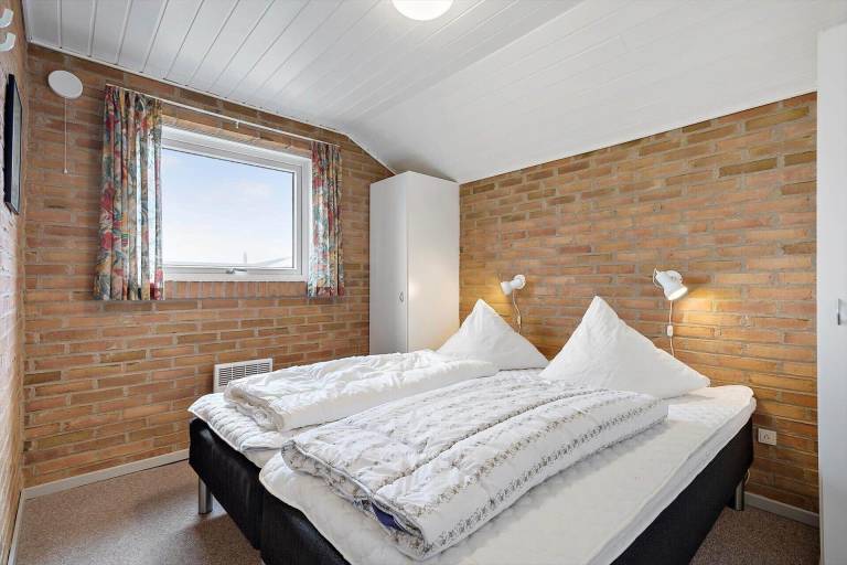 Family-friendly lovely house with sauna, hot tub & BBQ | Next to the beach | Pets are welcome — photo 4