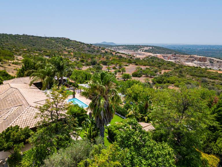 Luxury villa for 7 with heated pool in Boliqueime — photo 4