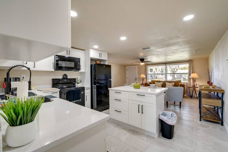 2 Mi to Gulf Pet Friendly Home in New Port Richey