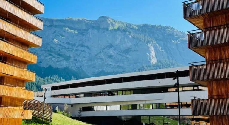 Ferienwohnung 3,5 Zimmer direkt an Ski- und Bikepiste — photo 2