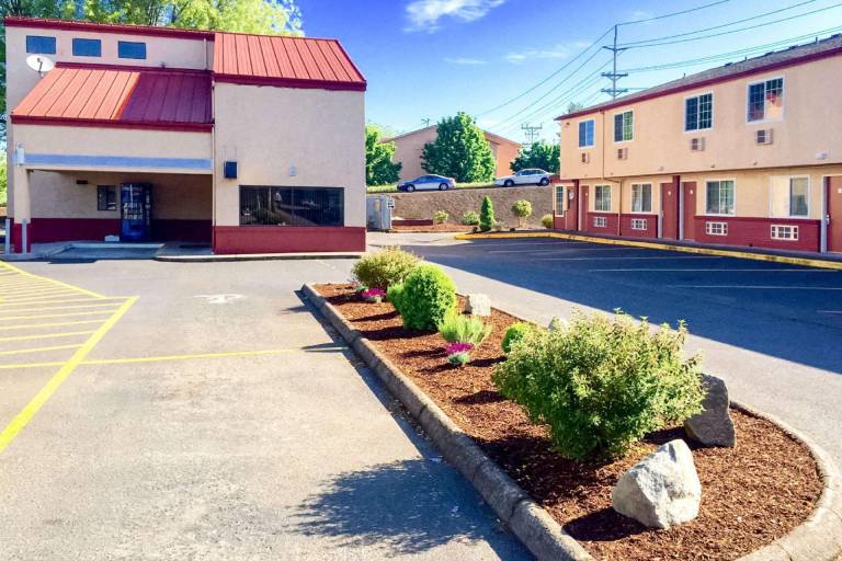 Rodeway Inn Willamette River in Corvallis, OR