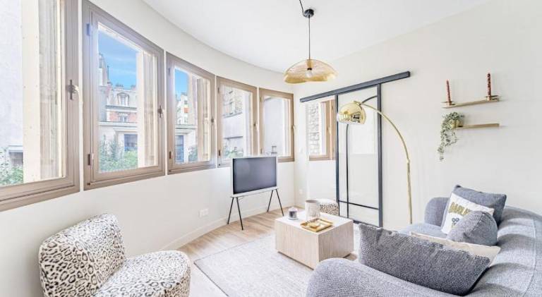 Holiday apartment with 3 rooms for 6 persons in Vanves