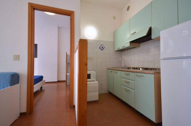 Holiday seafront apartment — photo 2