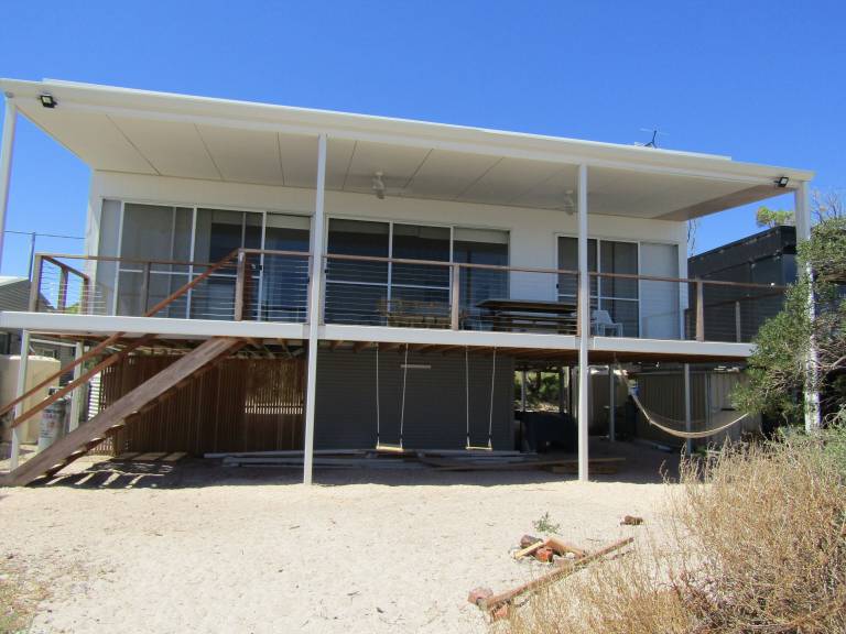House  Point Turton