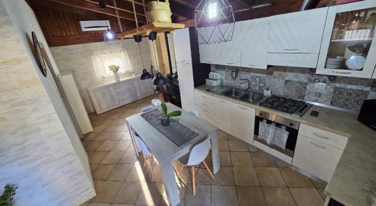 Chalet with 1 room for 7 persons in Melissa