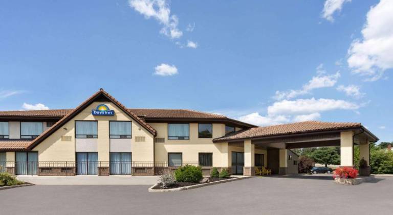 Days Inn by Wyndham Miramichi NB — photo 3