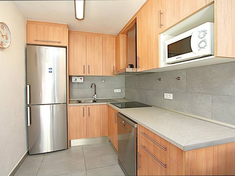Apartment for 4, near beach - AC — photo 4