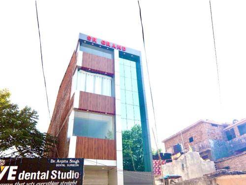 HOTEL SR GRAND