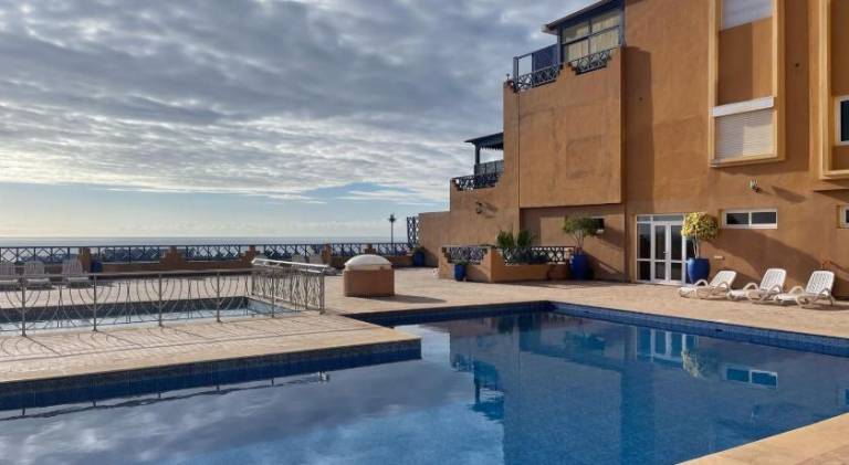 Holiday apartment with pool — photo 2