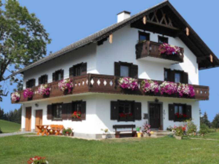 Ferienwohnung in Weyregg am Attersee, Gemeinde Weyregg am Attersee für max. 4 Personen Ferienwohnung in Weyregg am Attersee, Gemeinde Weyregg am Attersee für max. 4 Personen