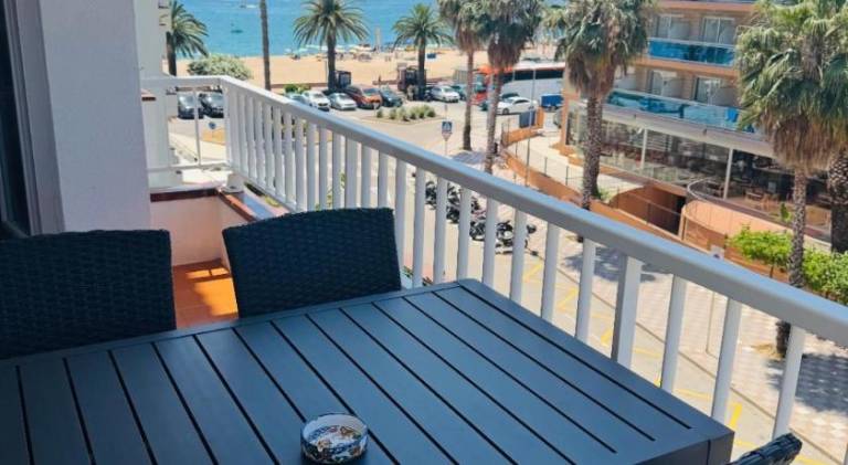 Apartment with pool | Next to the beach | Dogs allowed in Lloret de Mar