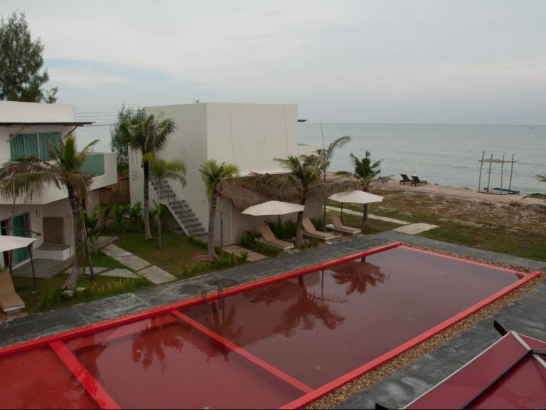 Red Z The Ocean — photo 2