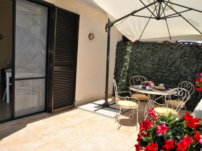 Fully equipped apartment with barbeque & patio | Next to the beach | Dogs allowed — photo 5