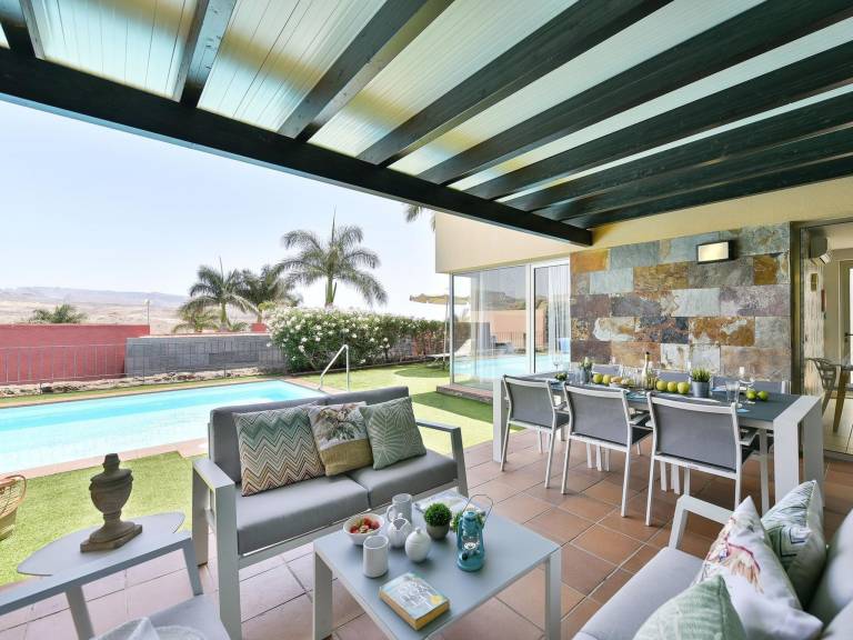 Fully equipped house with patio, barbeque & private pool | Mountain view | Pets are welcome — photo 3