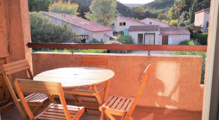 Apartment with BBQ, pool & terrace — photo 4