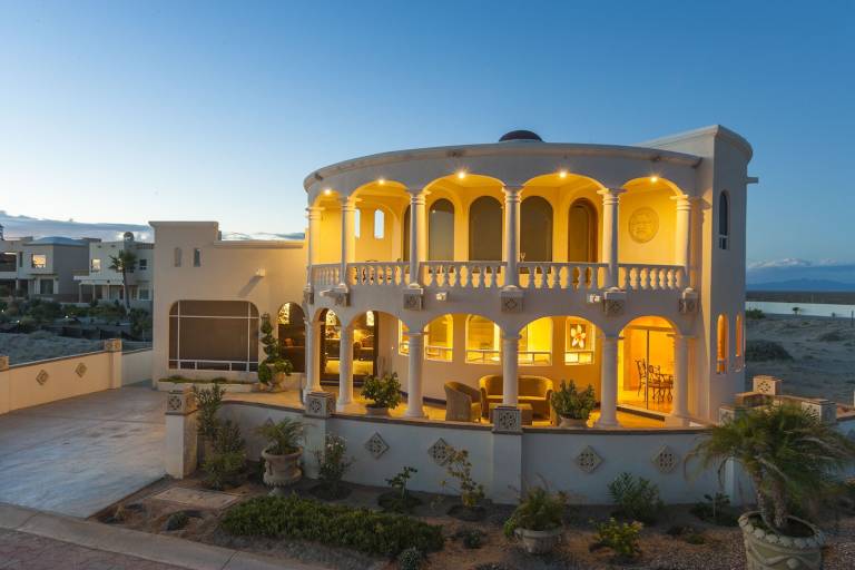 House Sandy Beach