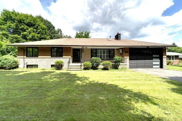 House  Cooksville