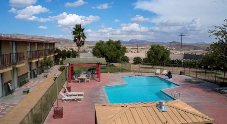 California Inn Barstow — photo 4