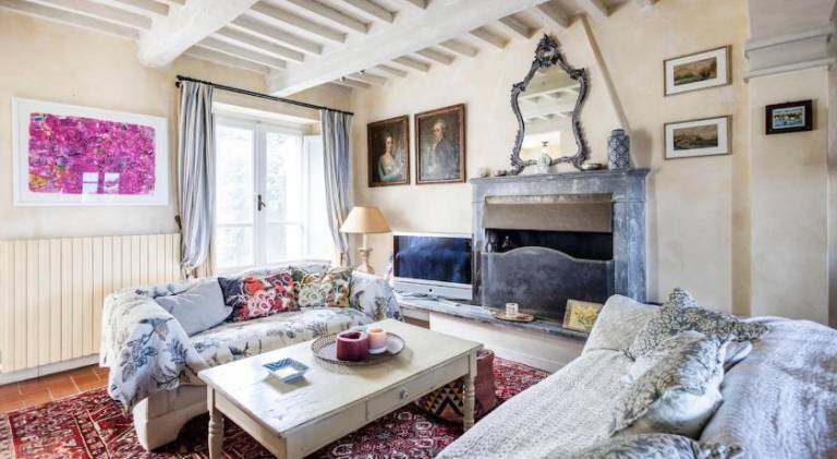 Villa with jacuzzi & pool | Pets allowed in Pietrasanta