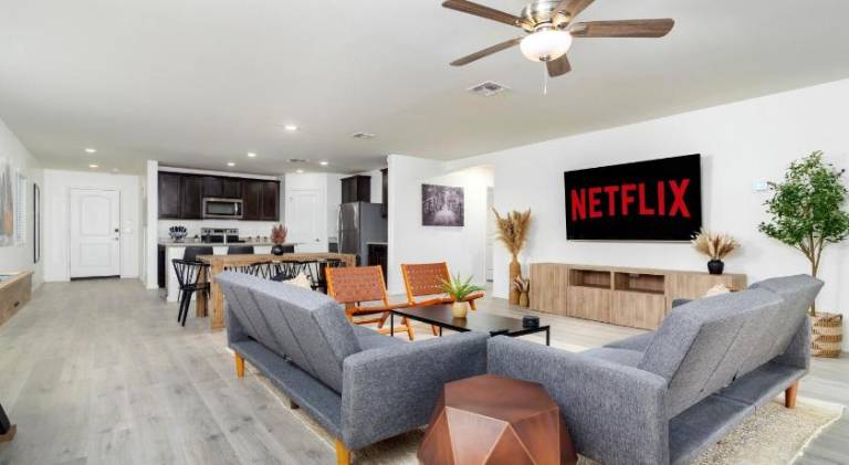 Fully equipped big vacation home | Good for workation | Pets allowed in Casa Grande, AZ