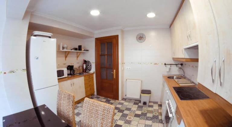 Rental apartment with 3 rooms for 6 persons — photo 4