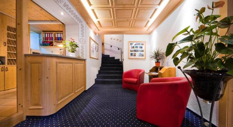 Hotel Sonnenhalde, Arosa — photo 4