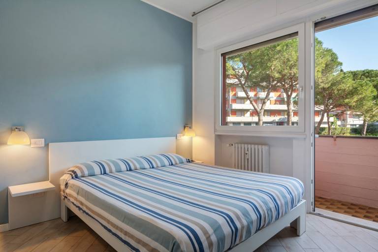 Holiday apartment with fast internet & pool | Garden view — photo 3