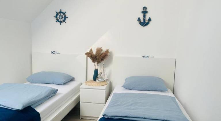 Holiday apartment with 2 rooms for 6 persons in Rewal