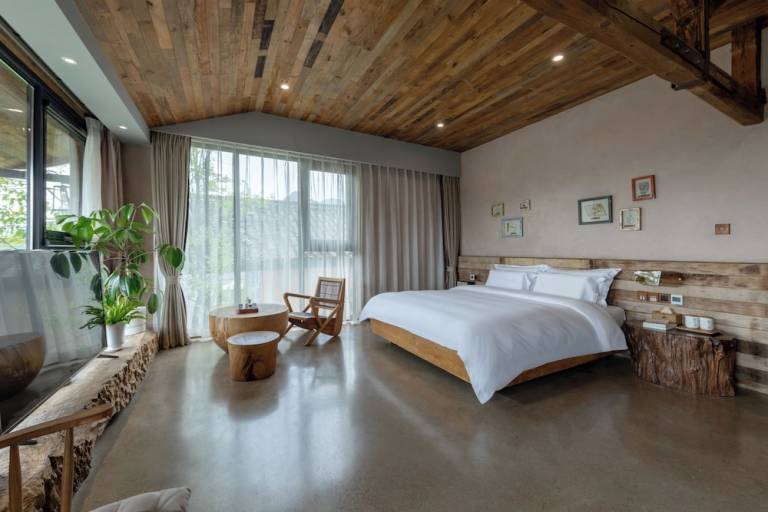 Bed and breakfast  Jindong