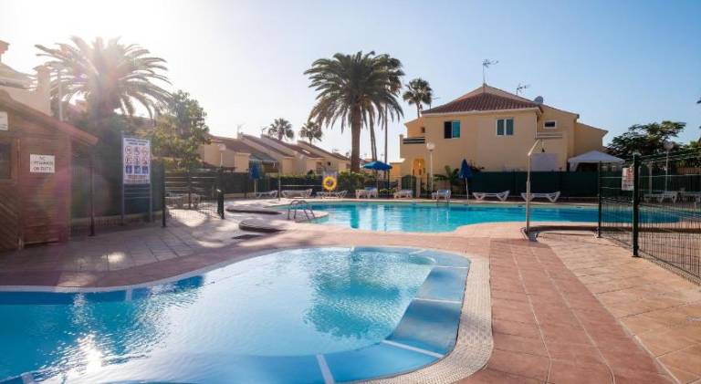 Vacation home with pool in San Bartolomé de Tirajana