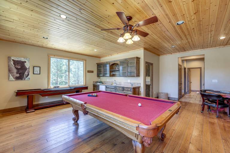 Walkable Big Bear Lake Home w/ Private Hot Tub! — photo 2