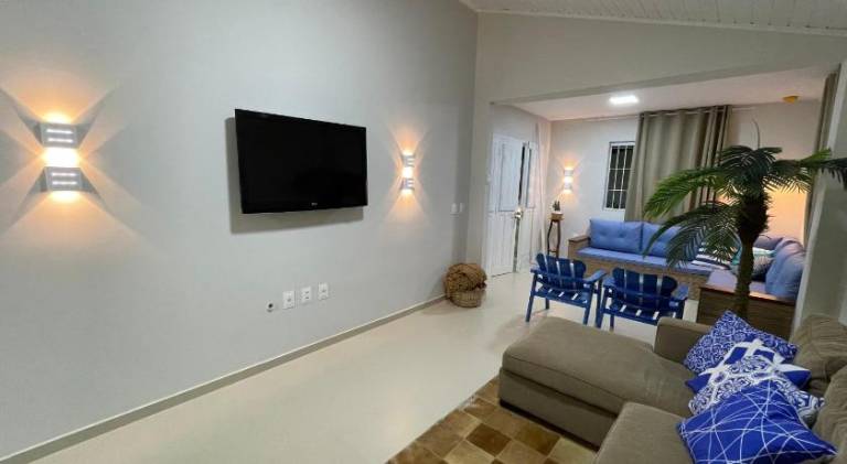 Lovely house with pool & hot tub | Close to the beach | Pet-friendly — photo 2