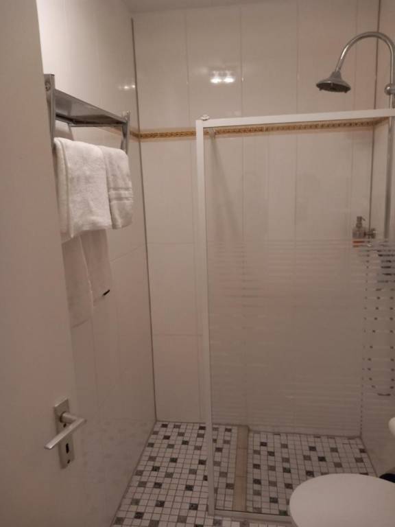 Family-friendly lovely private room with terrace | City view | Pets allowed — photo 4