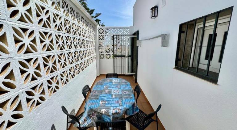 House with private pool & terrace | Beach nearby | Pet-friendly — photo 4