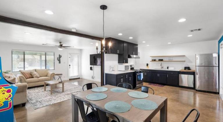 Ample rental apartment | Pet-friendly in Tempe, AZ