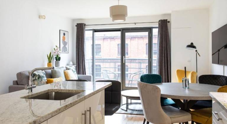 Apartment | Next to Belfast City Hall — photo 2