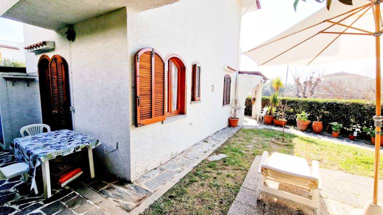 House with garden — photo 5