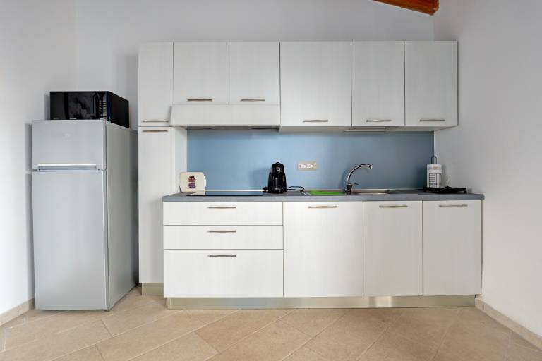 Apartment 'Appartamento Lato Olbia' with Sea View, Shared Garden and Air Conditioning — photo 4