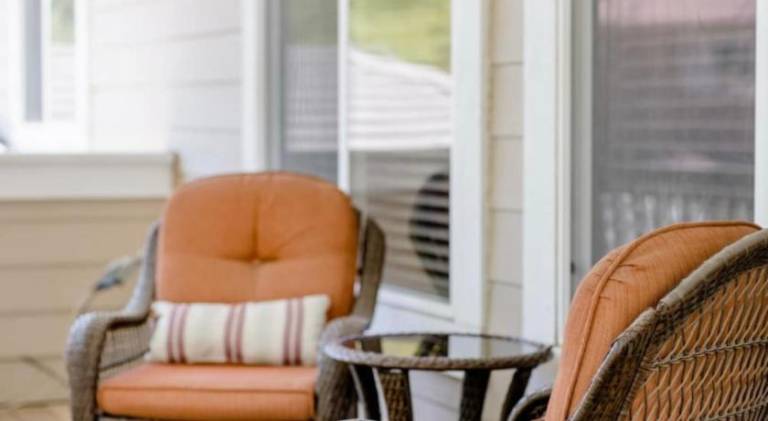 Vacation home with hot tub | Pets allowed — photo 4