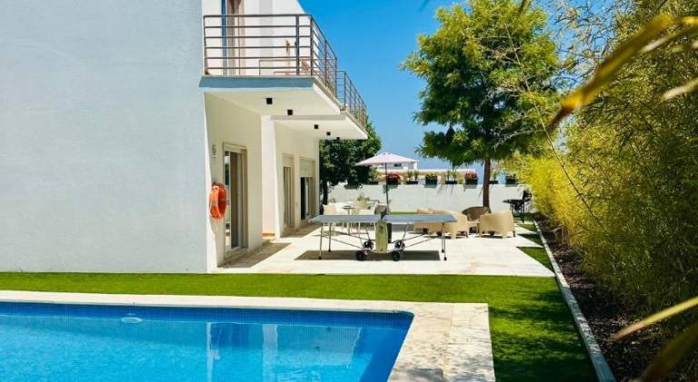 Fully equipped villa with terrace, private pool & yard | Pets are welcome — photo 3