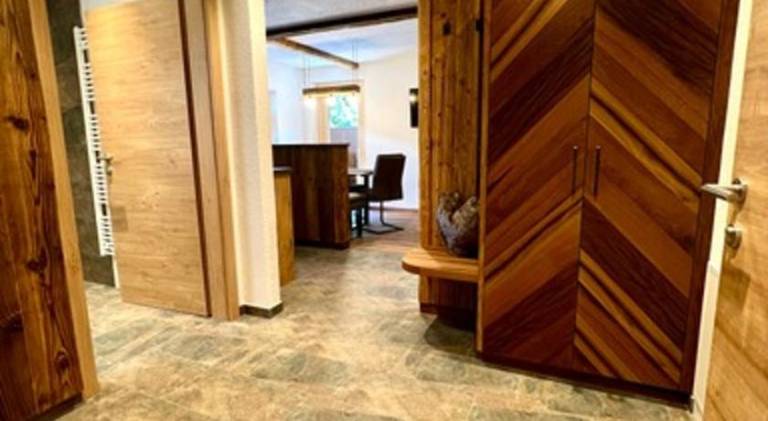 Rental apartment with patio — photo 4