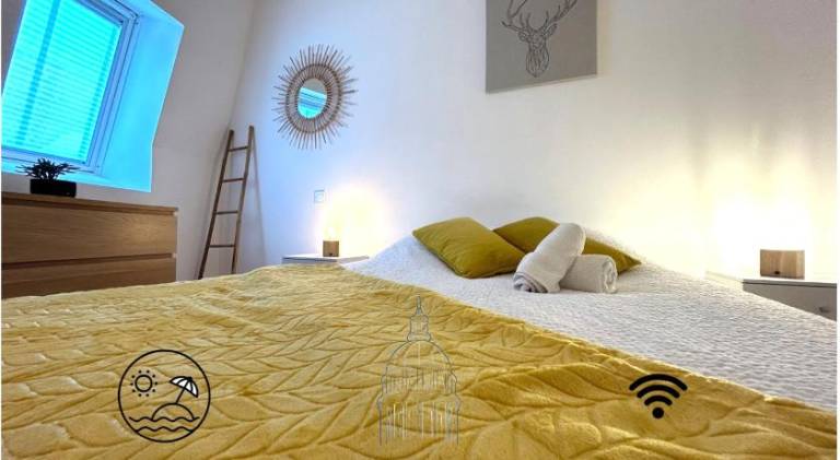 House with 2 rooms for 4 persons in Calais