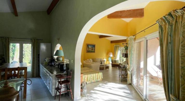Vacation home with private pool, garden & BBQ — photo 2