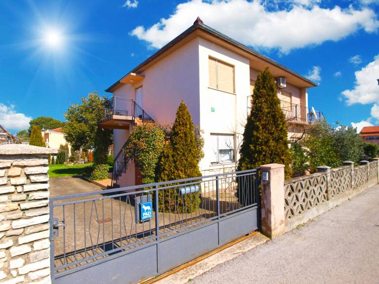 Rental apartment with terrace & grill | Pets are welcome in Pula