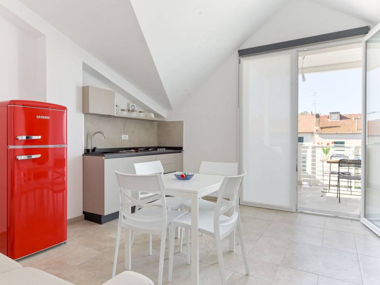 Rental apartment with terrace — photo 3
