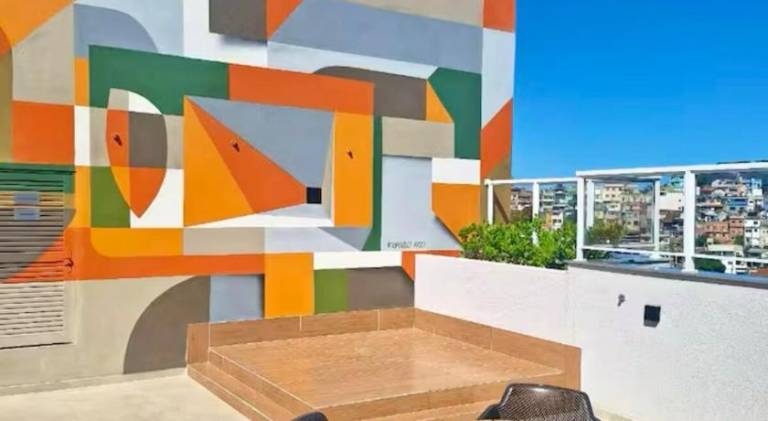 Apartment with pool — photo 3