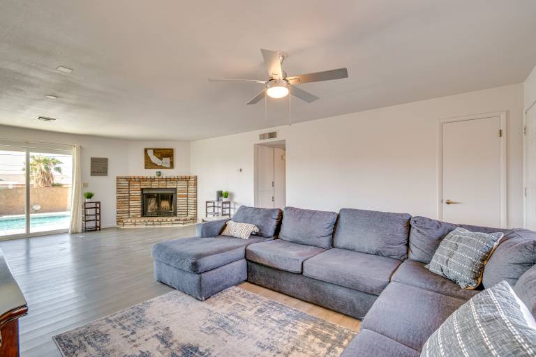 2 Mi to Lake Havasu: Pet-Friendly Home — photo 5