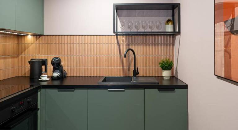 Comfy Modern Apart in Old Town Parking ProperUNIT — photo 5