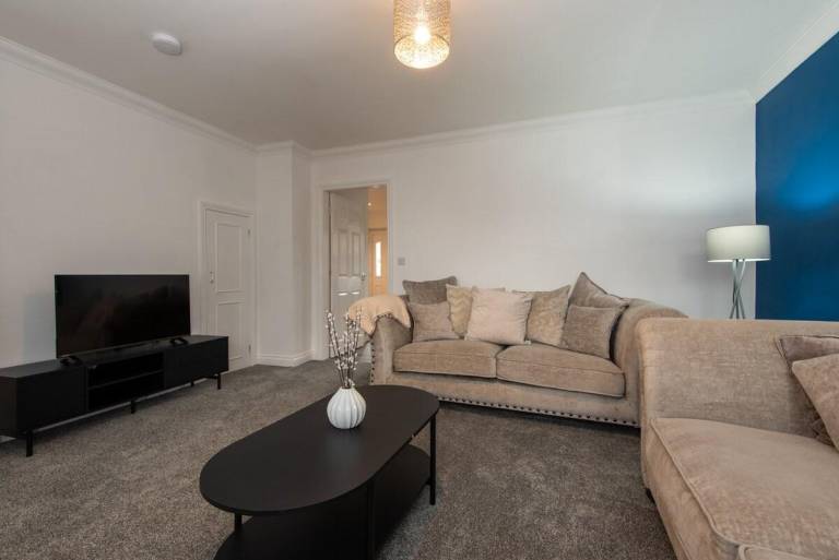 House with 3 rooms for 5 persons — photo 2
